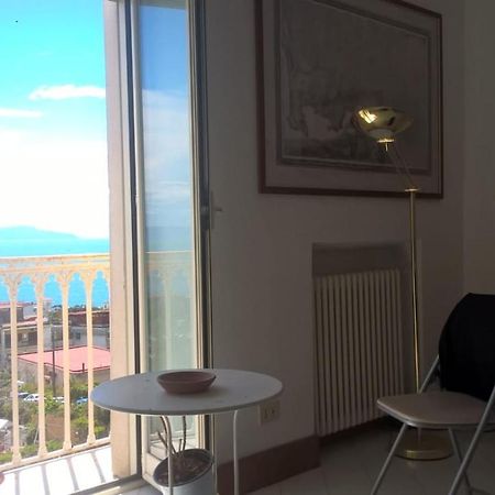 Posillipo: Soggiorno D'Incanto Apartment เนเปิลส์ ภายนอก รูปภาพ