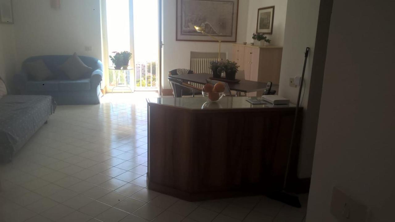 Posillipo: Soggiorno D'Incanto Apartment เนเปิลส์ ภายนอก รูปภาพ