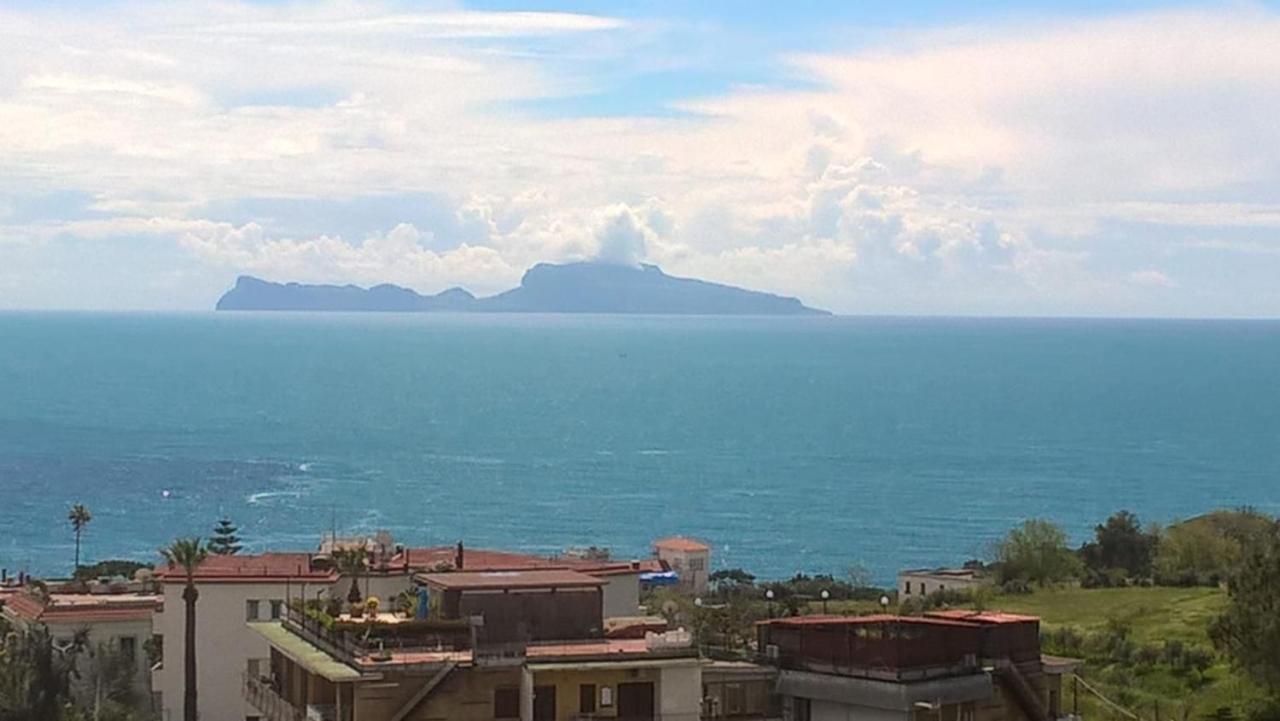 Posillipo: Soggiorno D'Incanto Apartment เนเปิลส์ ภายนอก รูปภาพ